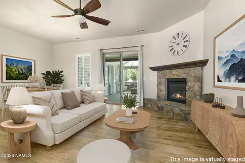 10290 Lundin Rd, Flagstaff, AZ 86004
