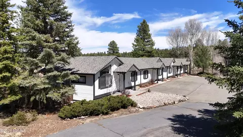 3623 Kachina Trl #5-8, Flagstaff, AZ 86005