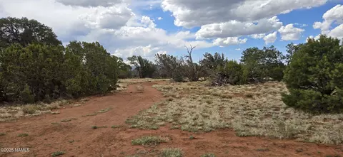 5666 Lasso Loop, Williams, AZ 86046 photo 25