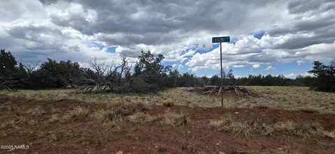5666 Lasso Loop, Williams, AZ 86046 photo 4