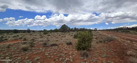 5666 Lasso Loop, Williams, AZ 86046 photo 10