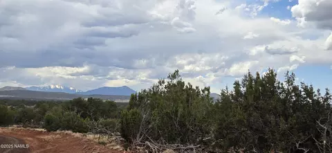 5666 Lasso Loop, Williams, AZ 86046 photo 3