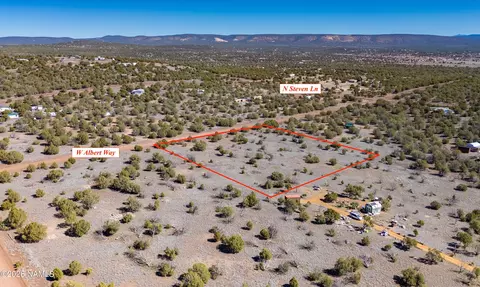 2392 W Albert Way, Ash Fork, AZ 86320 photo 4