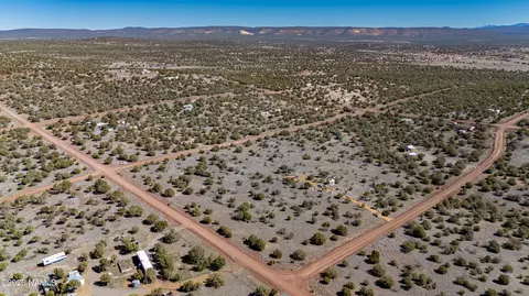 2392 W Albert Way, Ash Fork, AZ 86320 photo 5