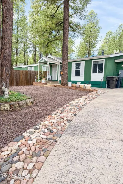 2449 W Adirondack Ave, Flagstaff, AZ 86001