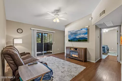 1385 W University Ave #211, Flagstaff, AZ 86001