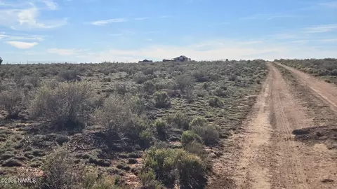 2210 E Richard Rd, Williams, AZ 86046 photo 4