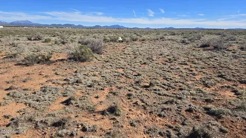 2240 E Richard Rd, Williams, AZ 86046 photo 4