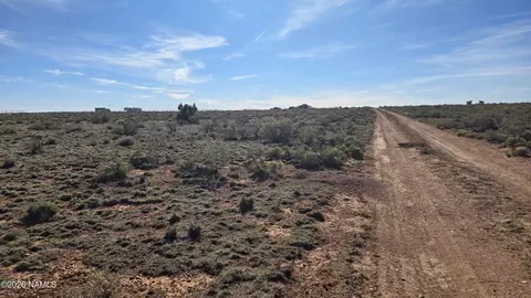 2240 E Richard Rd, Williams, AZ 86046 photo 2