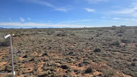 2240 E Richard Rd, Williams, AZ 86046 photo 3