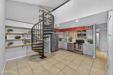 6401 N Saint Nicholas Cir #12, Flagstaff, AZ 86004