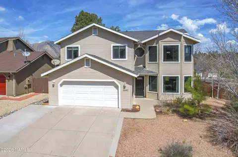 6640 Eagle Crest Dr, Flagstaff, AZ 86004