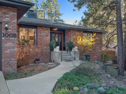 Exterior - 1005 W Park Way, Williams, AZ 86046 photo 3 of 11