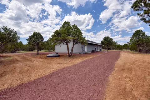 Exterior - 7668 Daisy Dr, Williams, AZ 86046 photo 4 of 5