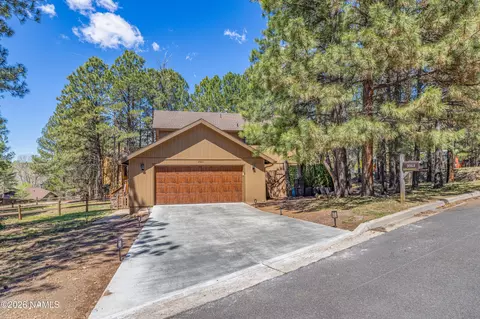 2063 N Rain Tree Rd, Flagstaff, AZ 86004