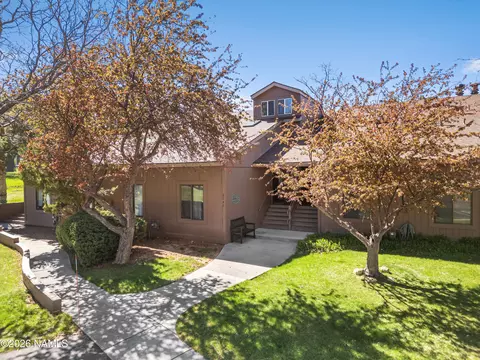2747 N Fairview Dr, Flagstaff, AZ 86004
