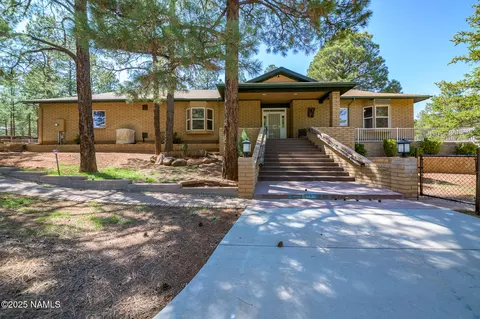 5545 E Cullum Ln, Flagstaff, AZ 86004