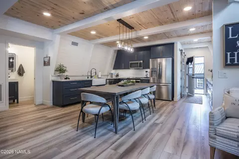 505 E Hillside Dr, Munds Park, AZ 86017