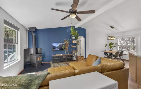 55 E Pauline Dr, Flagstaff, AZ 86005