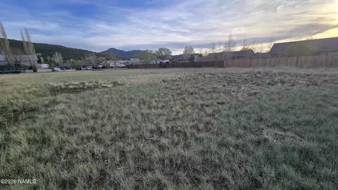 905 Wells Fargo Dr, Williams, AZ 86046