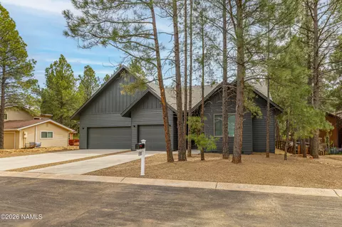 5235 E Mockingbird Dr, Flagstaff, AZ 86004