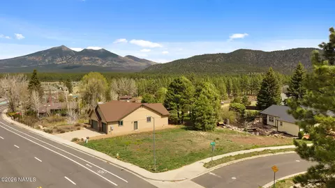 2940 W Wilson Dr, Flagstaff, AZ 86001
