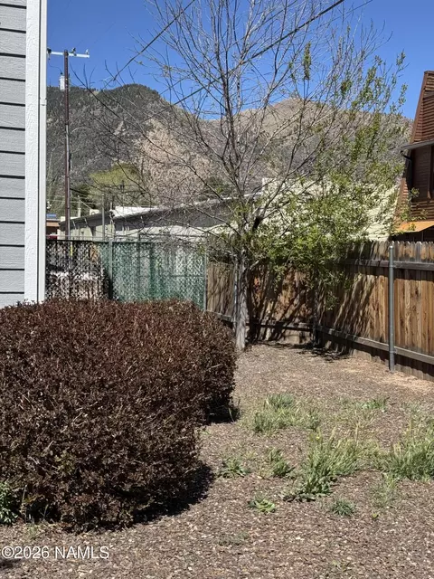 Exterior - 2406 E 4th Ave, Flagstaff, AZ 86004 photo 7 of 9