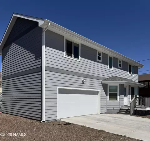Exterior - 2406 E 4th Ave, Flagstaff, AZ 86004 photo 2 of 9