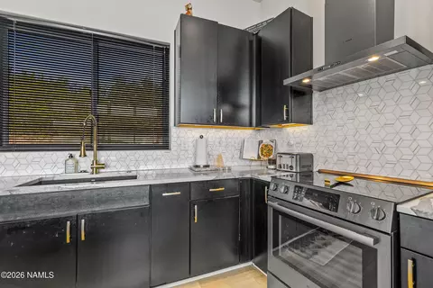 1720 E Sagebrush Rd, Williams, AZ 86046 photo 6