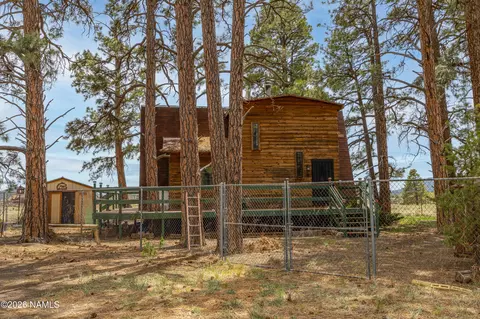 10510 Cross Rd, Flagstaff, AZ 86004