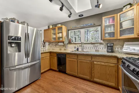 Kitchen - 7625 E Long Bow Dr, Williams, AZ 86046 photo 2 of 3