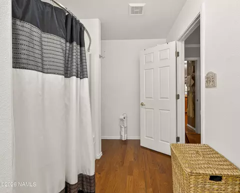 Bath - 7625 E Long Bow Dr, Williams, AZ 86046 photo 2 of 5