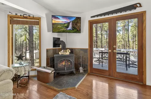 Living - 7625 E Long Bow Dr, Williams, AZ 86046 photo 2 of 3
