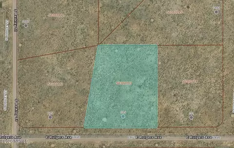 315 E Rutgers Ave, Williams, AZ 86046 photo 3