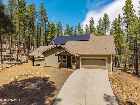 1890 N Venus Dr, Flagstaff, AZ 86001