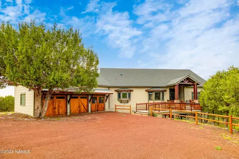 2667 E Overlook Dr, Williams, AZ 86046