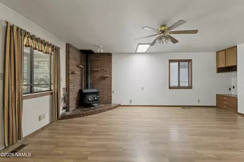 Living - 618 Comanche St, Flagstaff, AZ 86005 photo 3 of 5