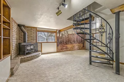 Living - 618 Comanche St, Flagstaff, AZ 86005 photo 4 of 4