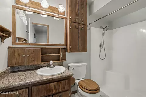 Bath - 618 Comanche St, Flagstaff, AZ 86005 photo 2 of 2