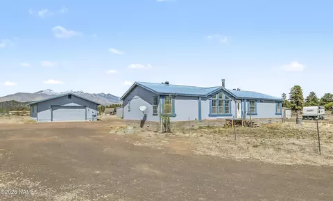 8105 Antelope Ln, Flagstaff, AZ 86004