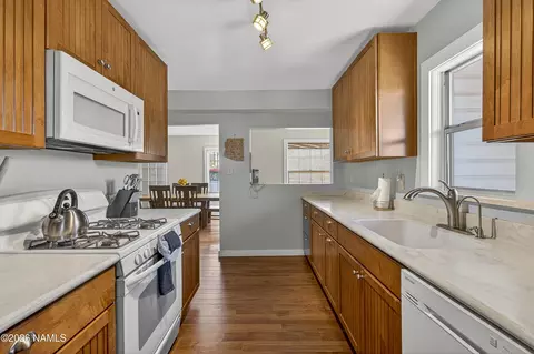 105 E Sherman Ave, Williams, AZ 86046 photo 12