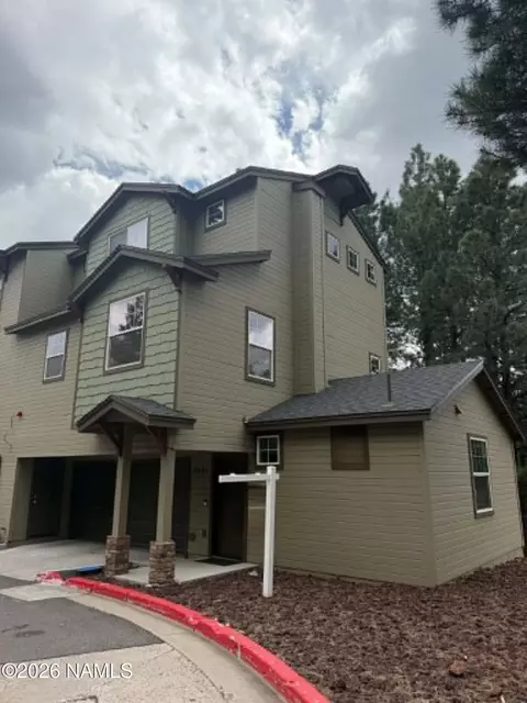 2601 W Cripple Creek Dr, Flagstaff, AZ 86001