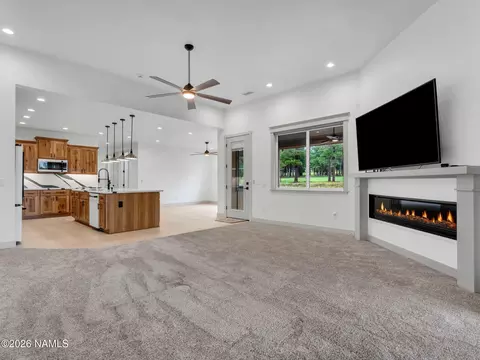 Living - 11 Anthem Dr, Williams, AZ 86046 photo 1 of 2