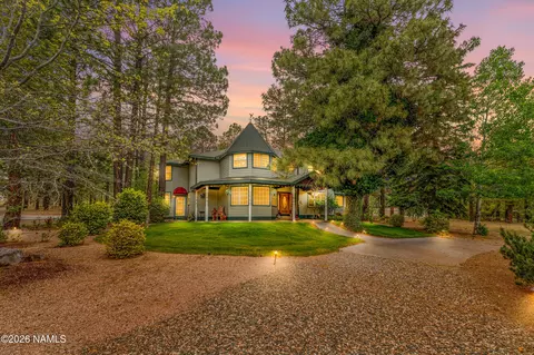 7080 Oakwood Pines Dr, Flagstaff, AZ 86004