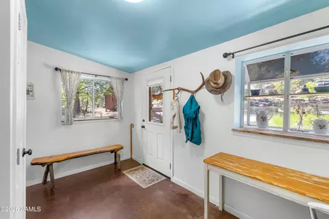 Entry Way - 4511 Canyon Loop, Flagstaff, AZ 86005 photo 1 of 3