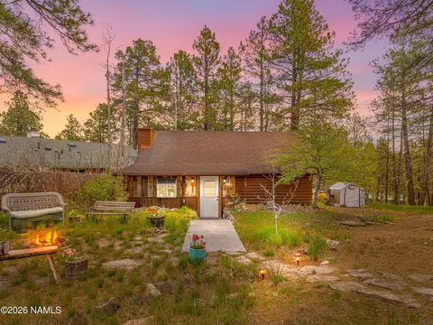 Exterior - 4511 Canyon Loop, Flagstaff, AZ 86005 photo 1 of 9