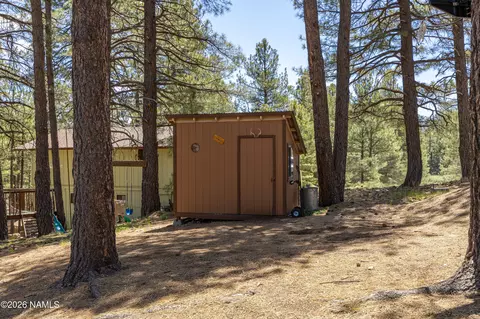 Exterior - 4511 Canyon Loop, Flagstaff, AZ 86005 photo 5 of 9