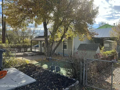 903 W Clay Ave, Flagstaff, AZ 86001