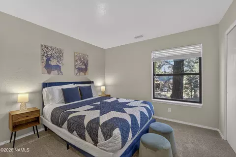 Bedroom - 4172 E Broken Rock Loop, Flagstaff, AZ 86004 photo 4 of 6