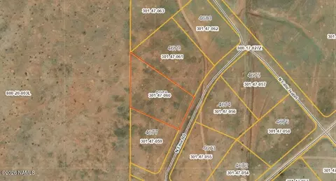 58804 N Ema Rd #4678, Seligman, AZ 86337